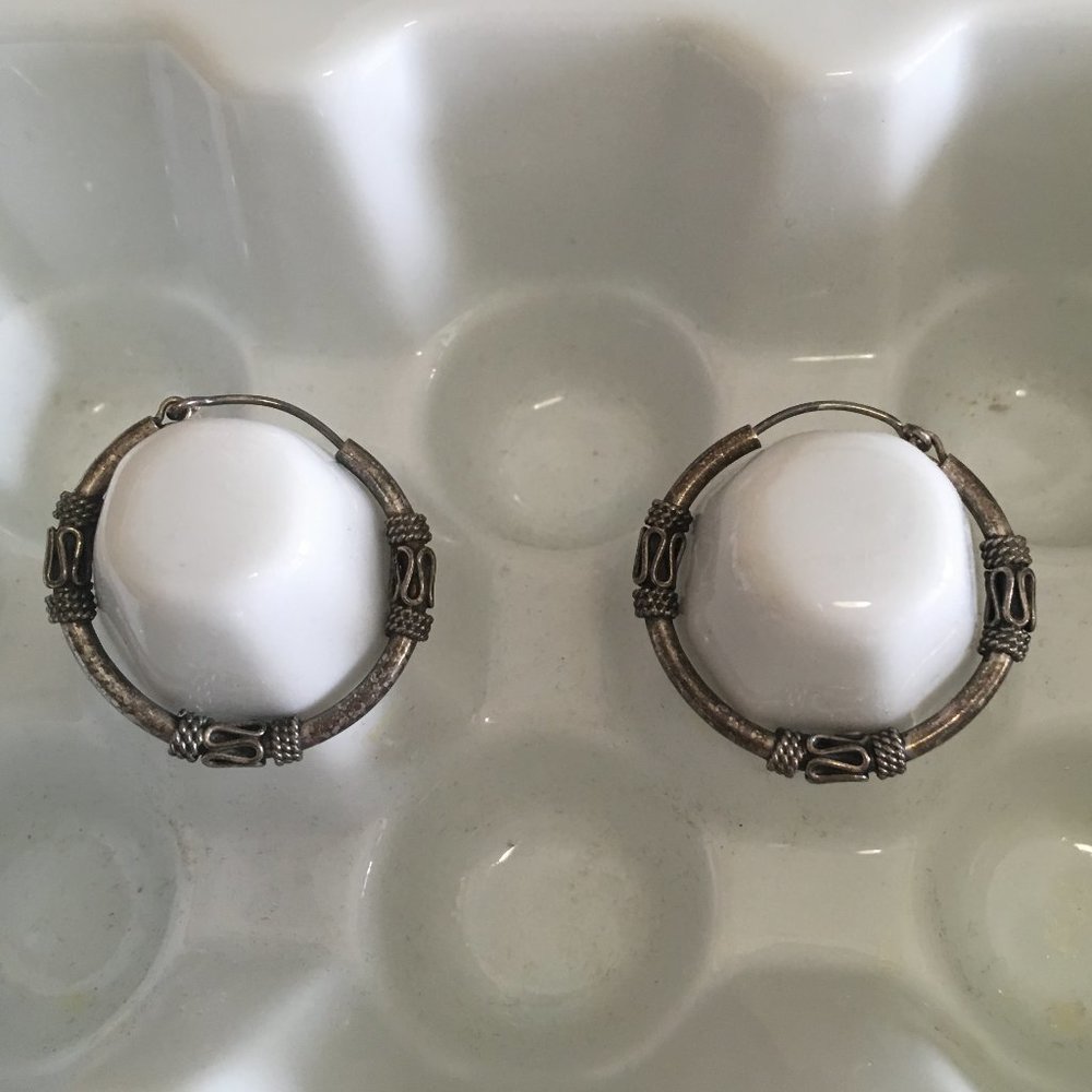 LOT of 2 pairs of sterling silver hoops